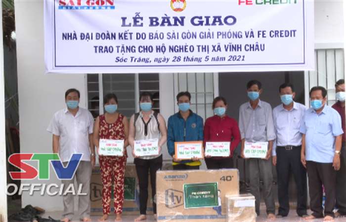 Ủy ban MTTQ Việt nam tỉnh Sóc Trăng bàn giao Nhà Đại Đoàn Kết tại thị xã Vĩnh Châu